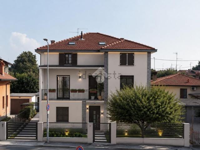 Case e ville in vendita di 426 m² in Via Bastone, 16