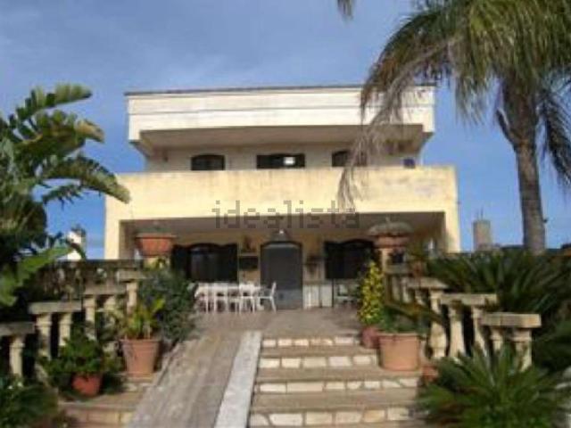 Case e ville in vendita di 429 m² in Contrada Conversano