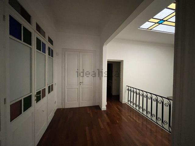 Case e ville in vendita di 430 m²