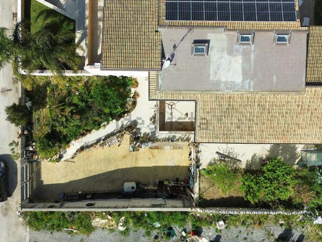 Case e ville in vendita di 430 m² in Via Gammara