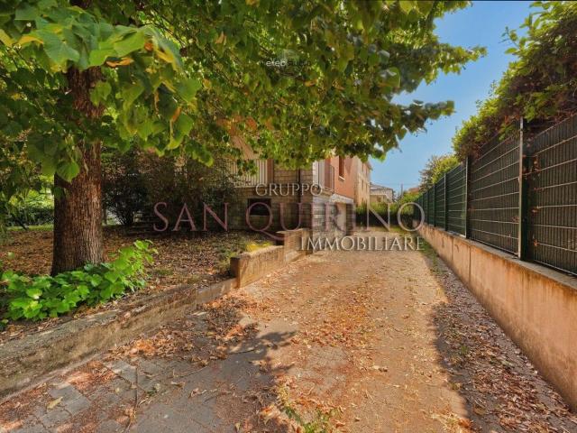 Case e ville in vendita di 430 m² in Via Giacobazzi, 107