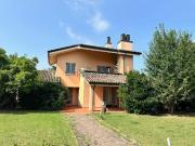 Case e ville in vendita di 430 m² in Via Pietro da Lesignano, 11