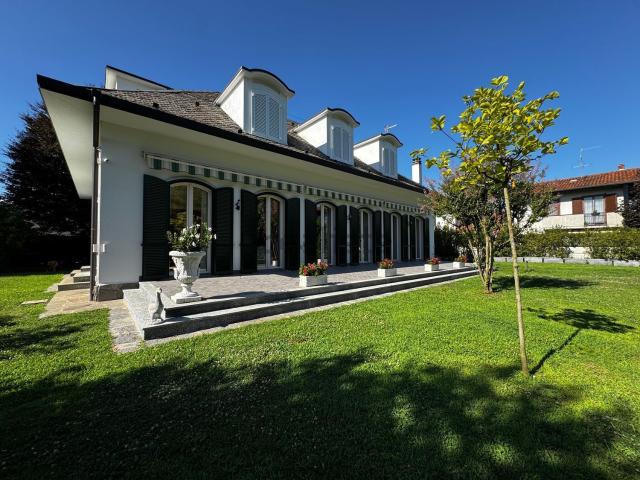 Case e ville in vendita di 430 m² in Via XX Settembre, 172