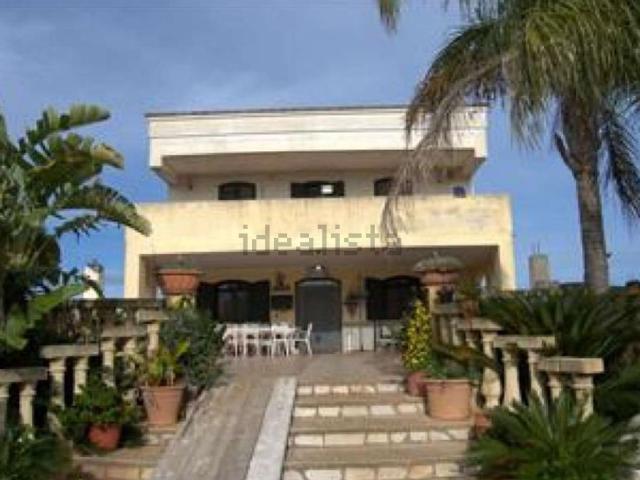 Case e ville in vendita di 430 m² in Contrada Conversano