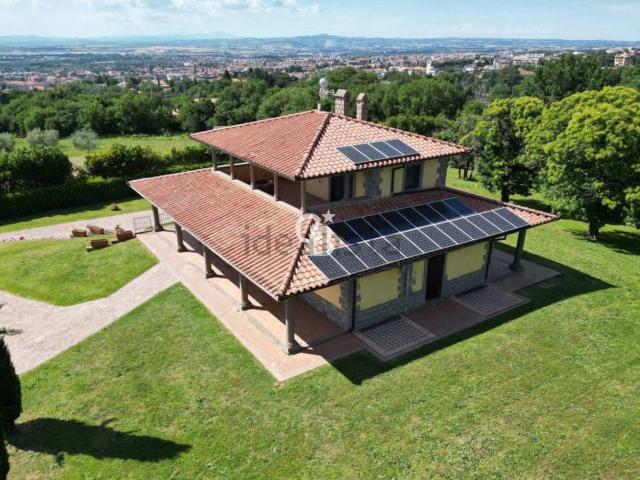 Case e ville in vendita di 430 m² in Strada Sammartinese, 12