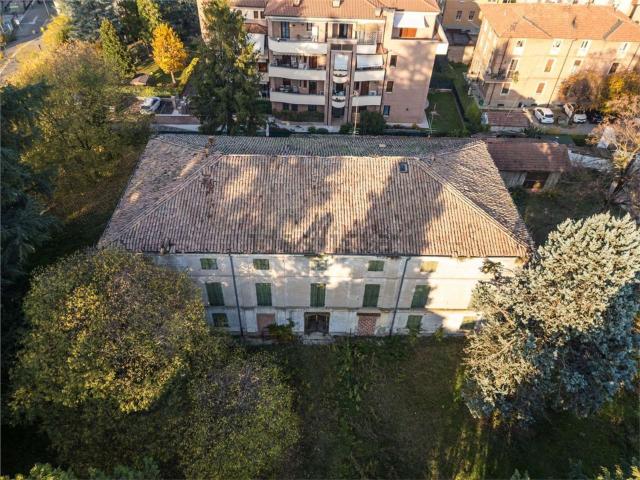 Case e ville in vendita di 4329 m²