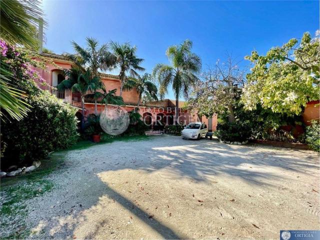 Case e ville in vendita di 434 m² in Traversa Torre Milocca