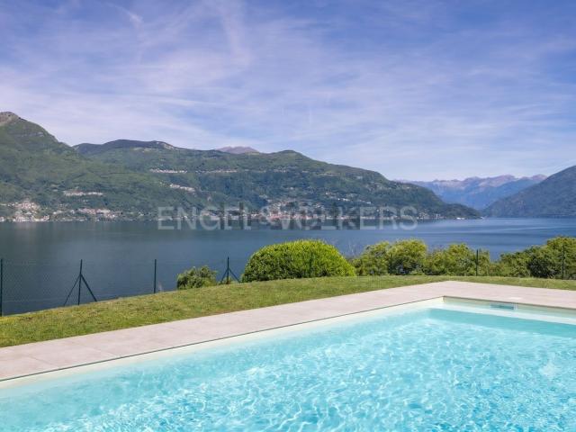 Case e ville in vendita di 437 m² in Via Ticinallo, 7