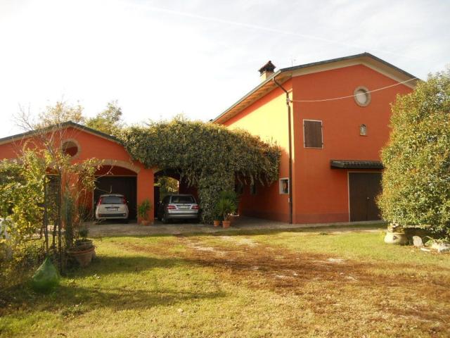 Case e ville in vendita di 439 m² in Via SAN CLEMENTE, 10