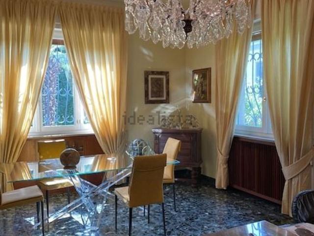Case e ville in vendita di 440 m² in Via Eleonora Duse