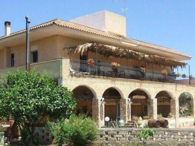 Case e ville in vendita di 440 m² in Strada Spinagallo