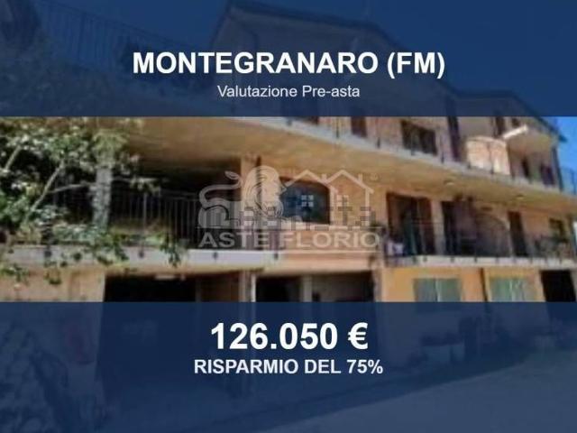 Case e ville in vendita di 442 m² in Strada Veregrense, 352