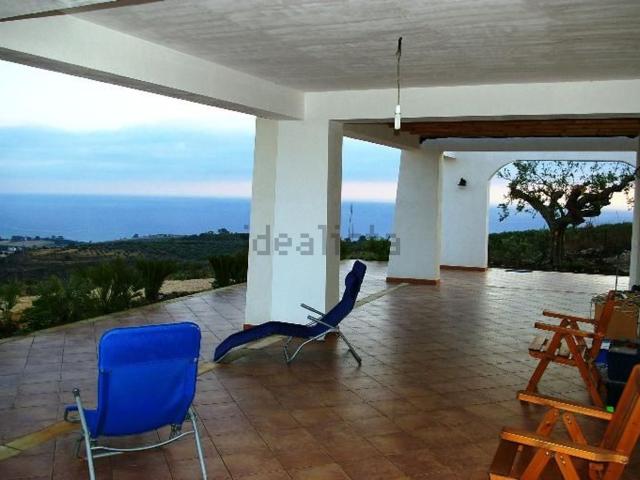 Case e ville in vendita di 445 m²