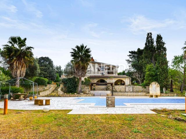 Case e ville in vendita di 446 m² in Strada Vicinale Giagumona