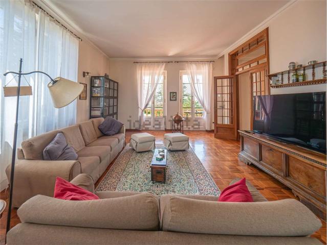 Case e ville in vendita di 447 m²