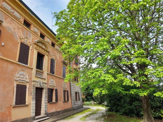 Case e ville in vendita di 450 m²