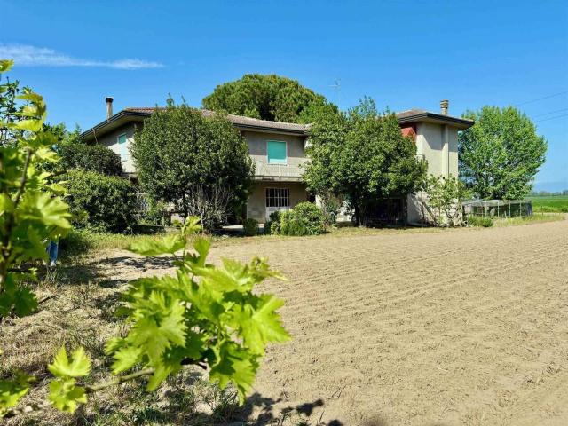 Case e ville in vendita di 450 m²