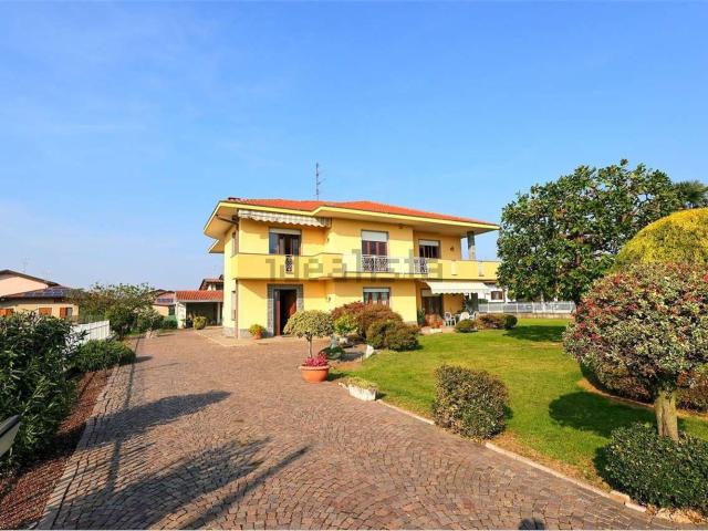 Case e ville in vendita di 450 m²