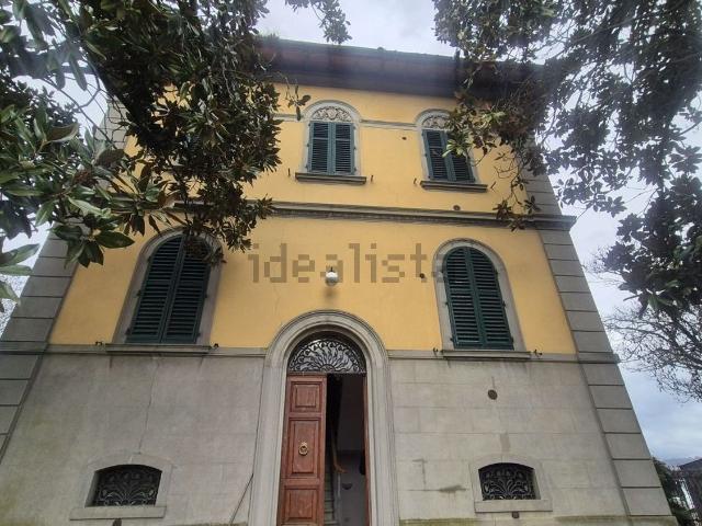 Case e ville in vendita di 450 m²