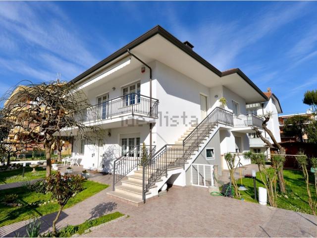 Case e ville in vendita di 450 m²