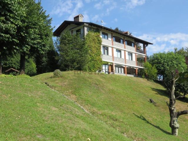 Case e ville in vendita di 450 m²