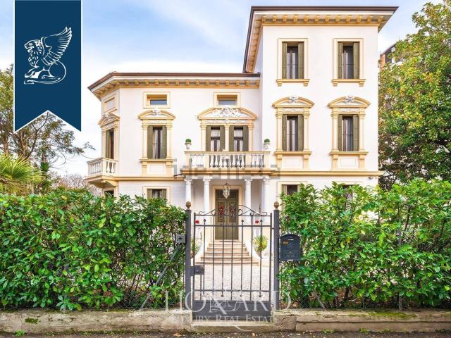 Case e ville in vendita di 450 m²