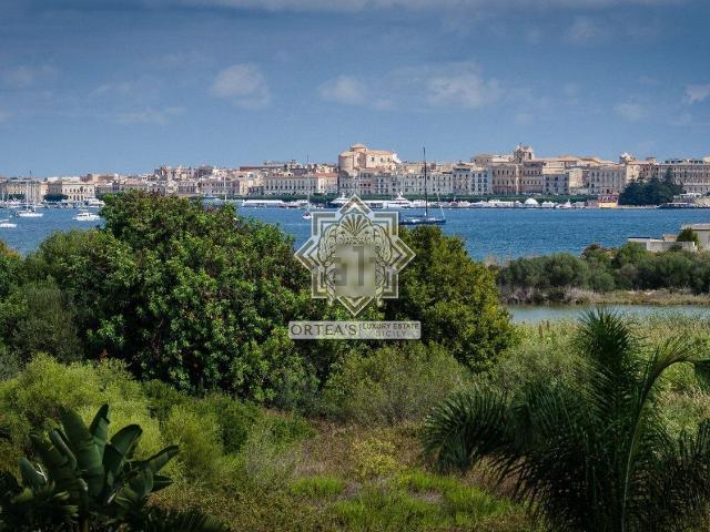 Case e ville in vendita di 450 m² in Traversa Masseria Italia