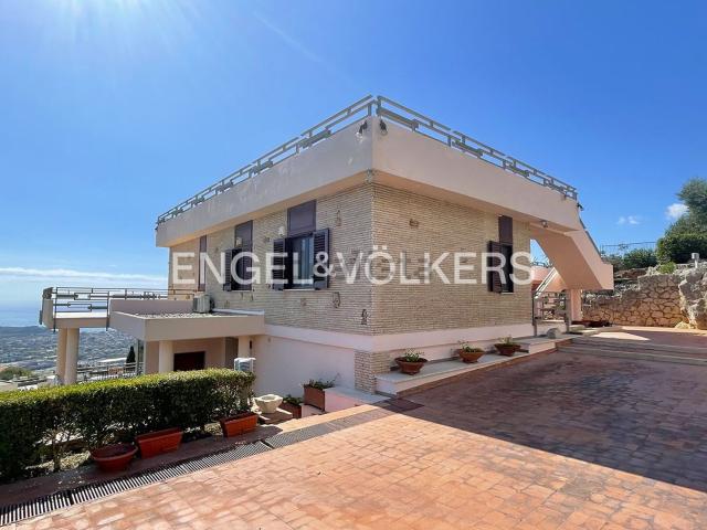 Case e ville in vendita di 450 m² in Via Campole