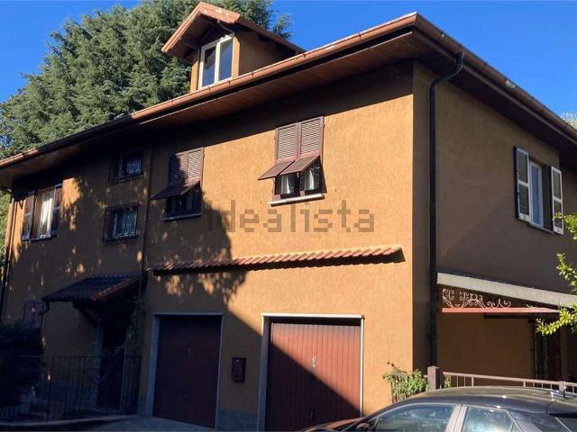 Case e ville in vendita di 450 m² in Via Abba Giuseppe Cesare, 1