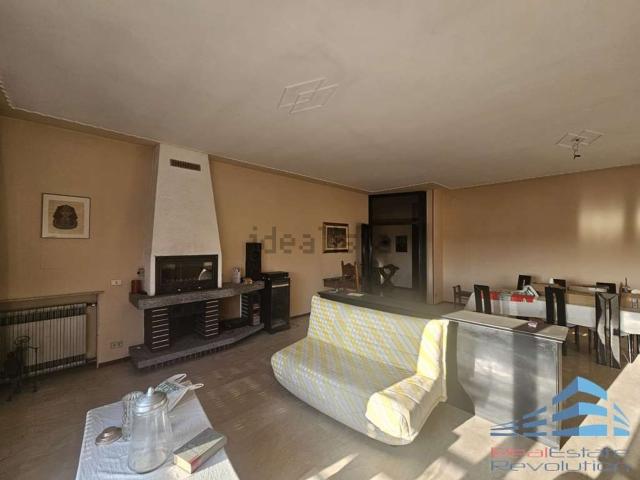 Case e ville in vendita di 450 m² in Via San Rocco, 2
