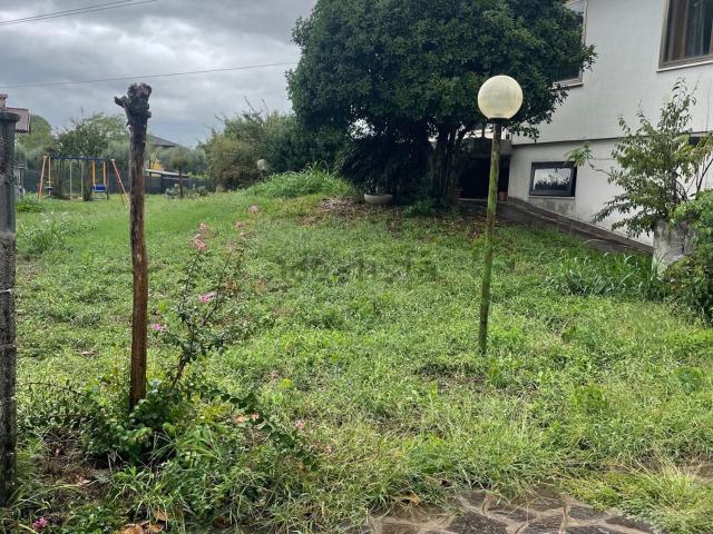 Case e ville in vendita di 450 m² in Via Ruzzante