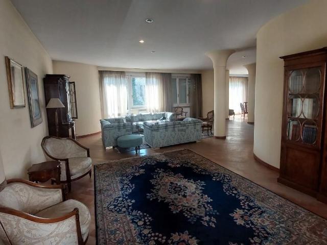 Case e ville in vendita di 450 m² in Via XX Settembre