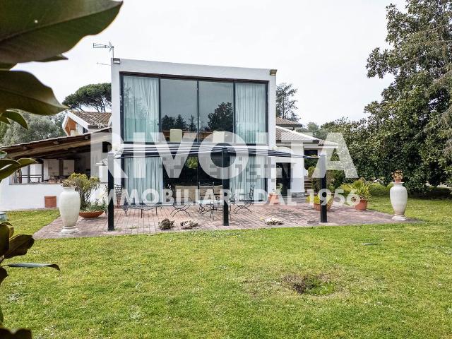 Case e ville in vendita di 450 m² in Largo Olgiata