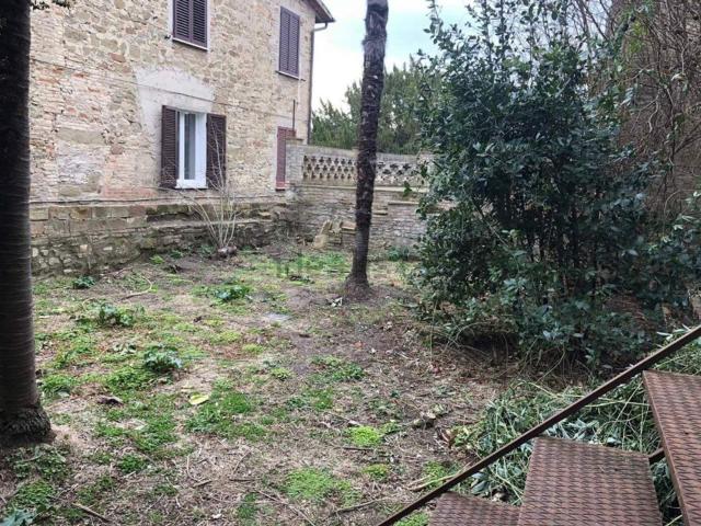 Case e ville in vendita di 451 m²