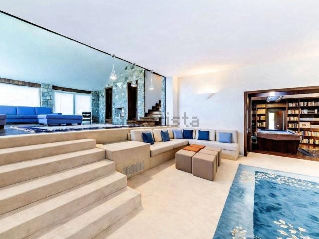 Case e ville in vendita di 454 m²