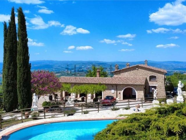 Case e ville in vendita di 460 m²