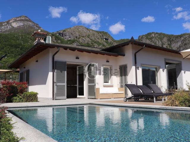 Case e ville in vendita di 460 m²