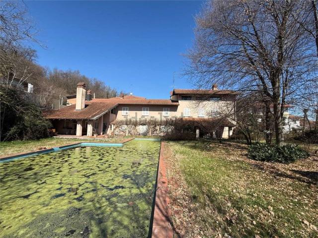 Case e ville in vendita di 460 m²