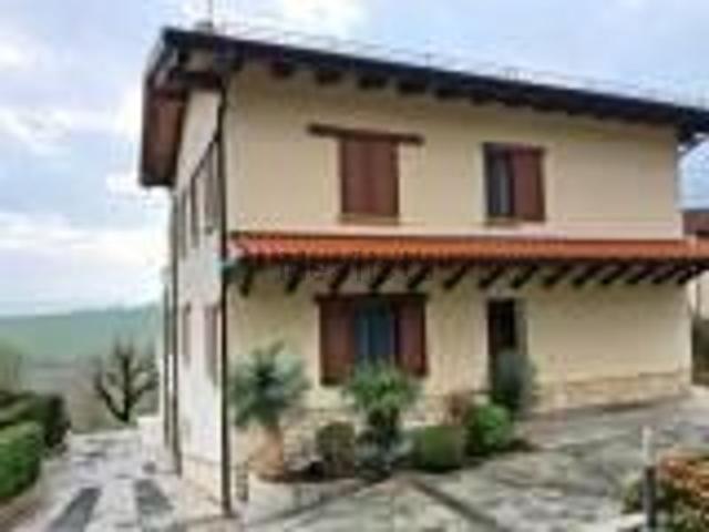 Case e ville in vendita di 460 m² in Via ca&apos  priva