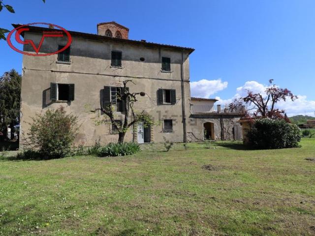 Case e ville in vendita di 460 m² in Via di Camminlungo