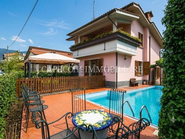 Case e ville in vendita di 460 m² in Via di Valdibrana