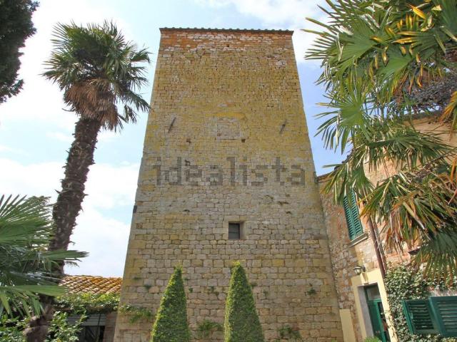 Case e ville in vendita di 460 m² in Via Fedro Bandini
