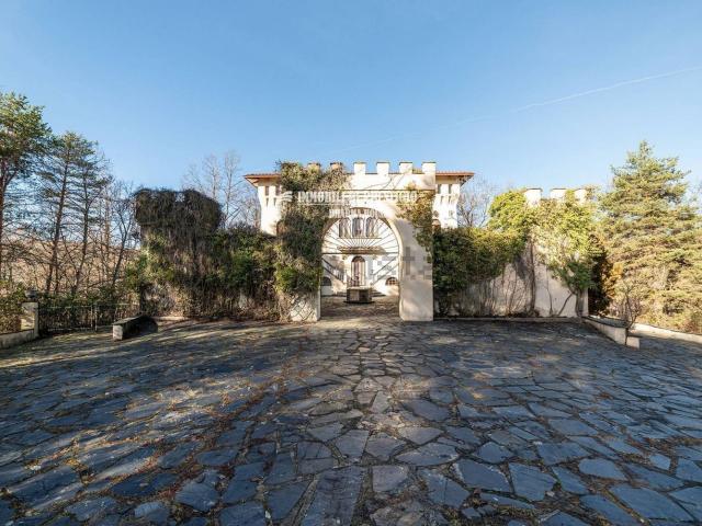 Case e ville in vendita di 460 m² in Via Provinciale Pellegrino, 11