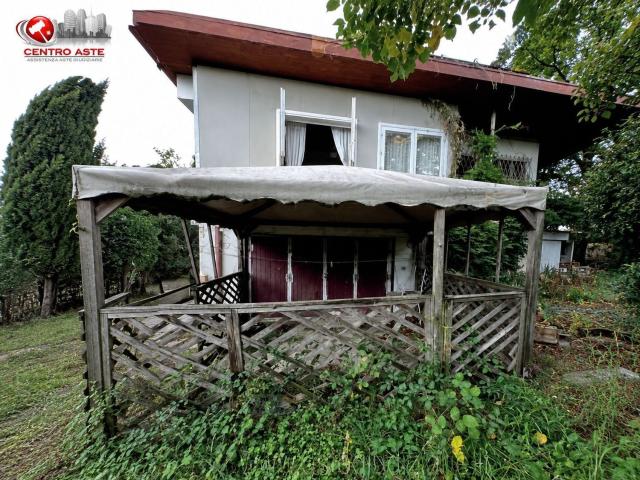 Case e ville in vendita di 461 m² in Viale Sardegna