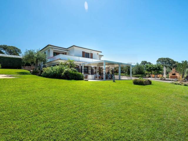 Case e ville in vendita di 463 m²