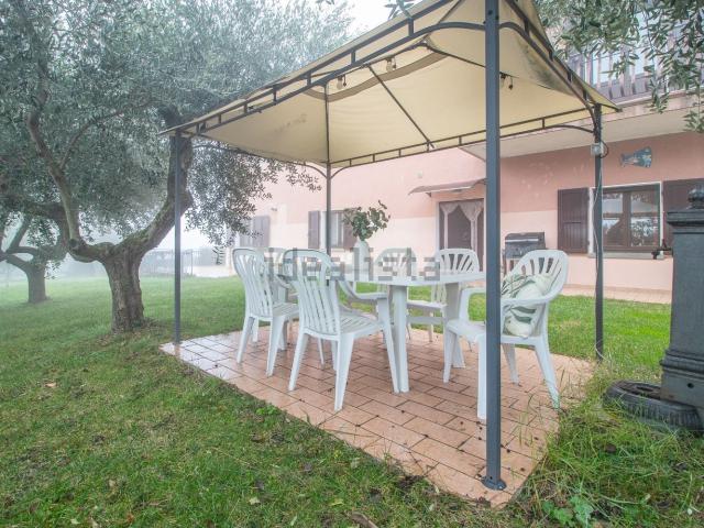Case e ville in vendita di 465 m² in Via Sant&apos Ansovino, 1670
