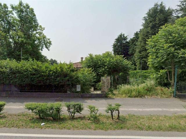 Case e ville in vendita di 468 m² in Via Milano