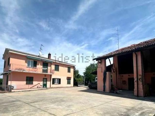 Case e ville in vendita di 470 m²