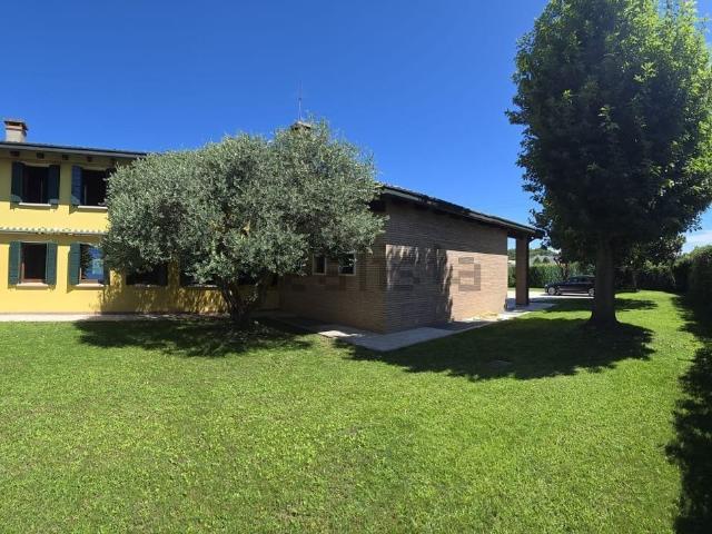 Case e ville in vendita di 470 m²