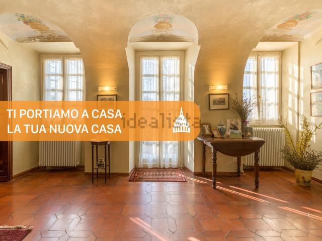 Case e ville in vendita di 470 m² in Strada Novi, 55
